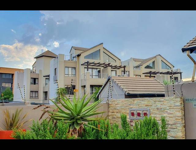 1 BEDROOM APARTMENT FOR SALE IN SUNNINGHILL